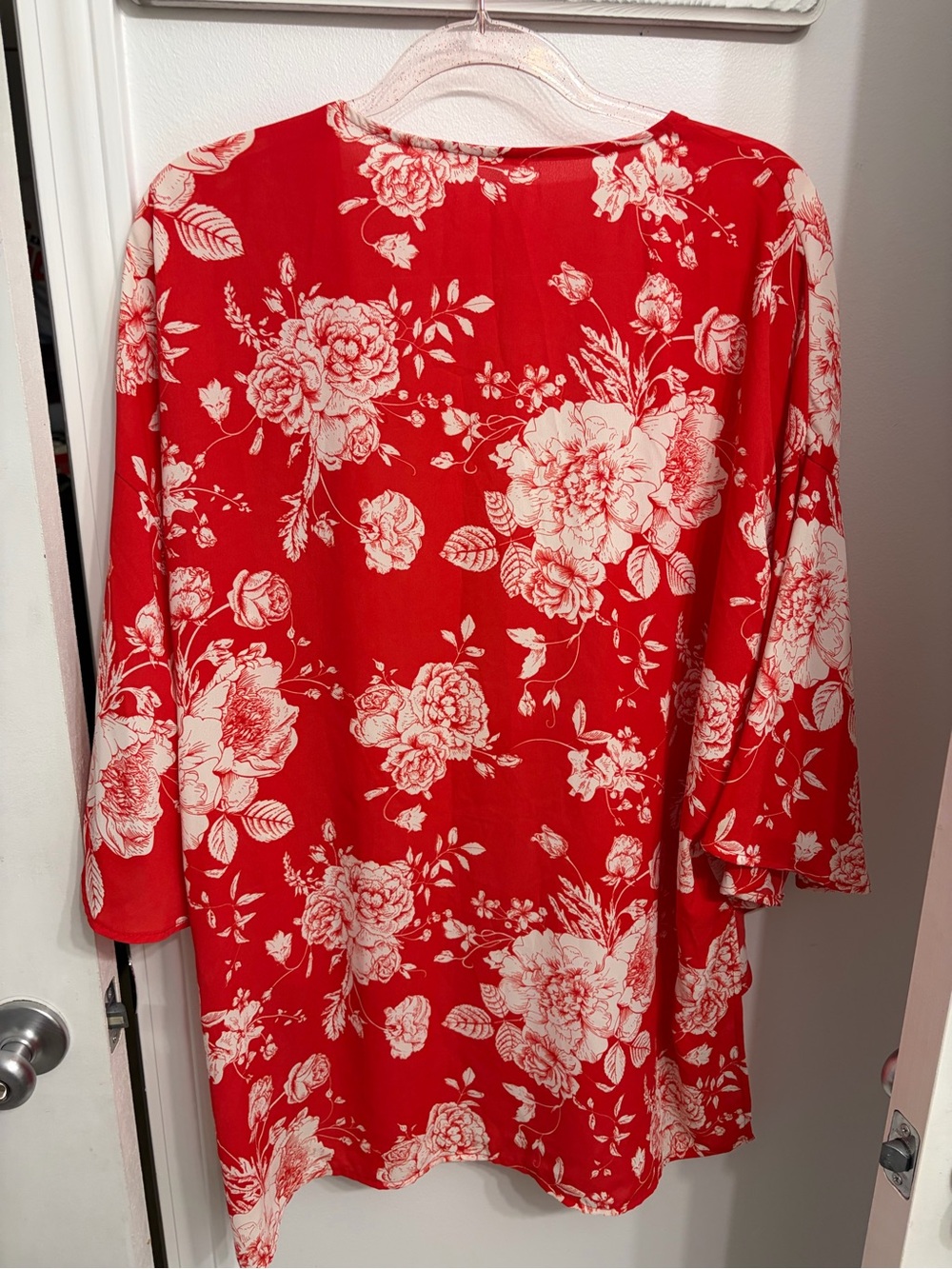 Peach Love California Floral Red and White kimono/Swim Coverup/Robe - Picture 5 of 5